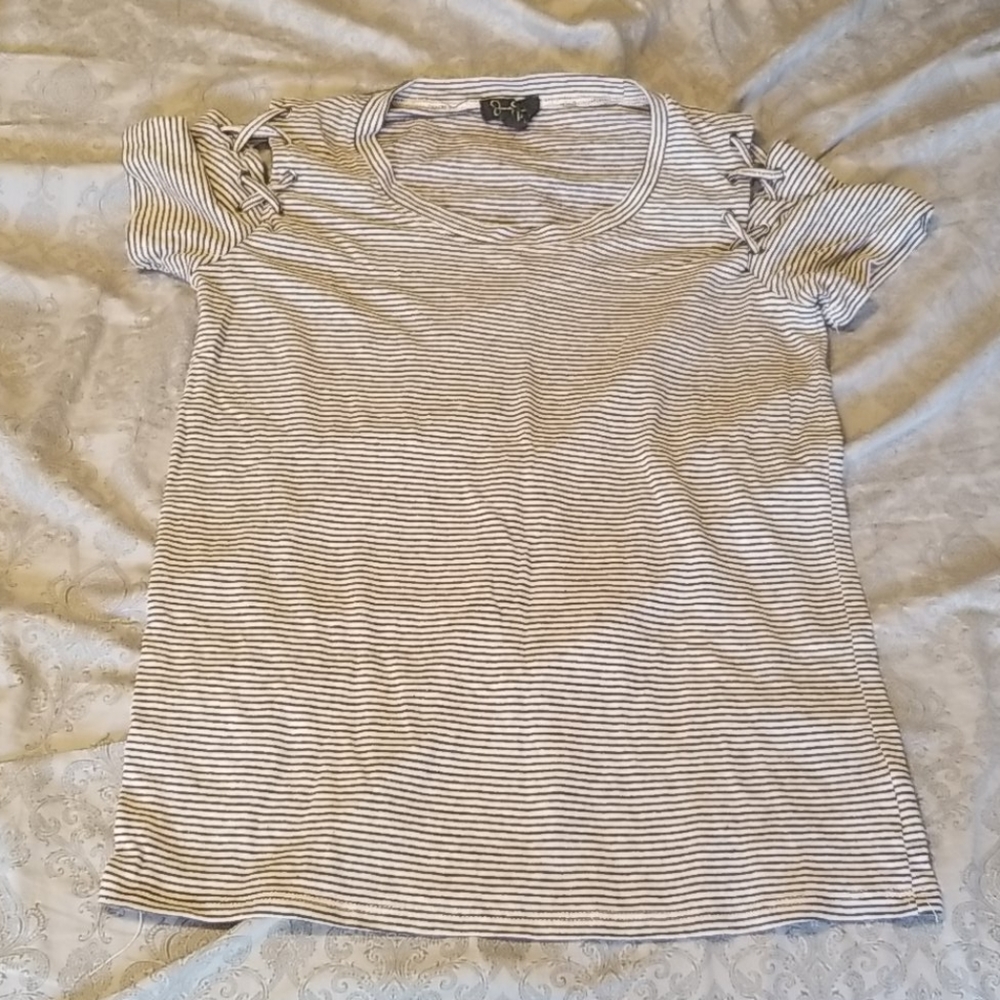 Jessica Simpson pink&black Small tshirt